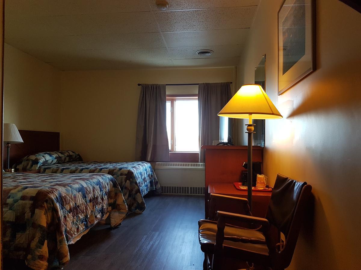 Beaver Hotel Север Батлфорд Экстерьер фото