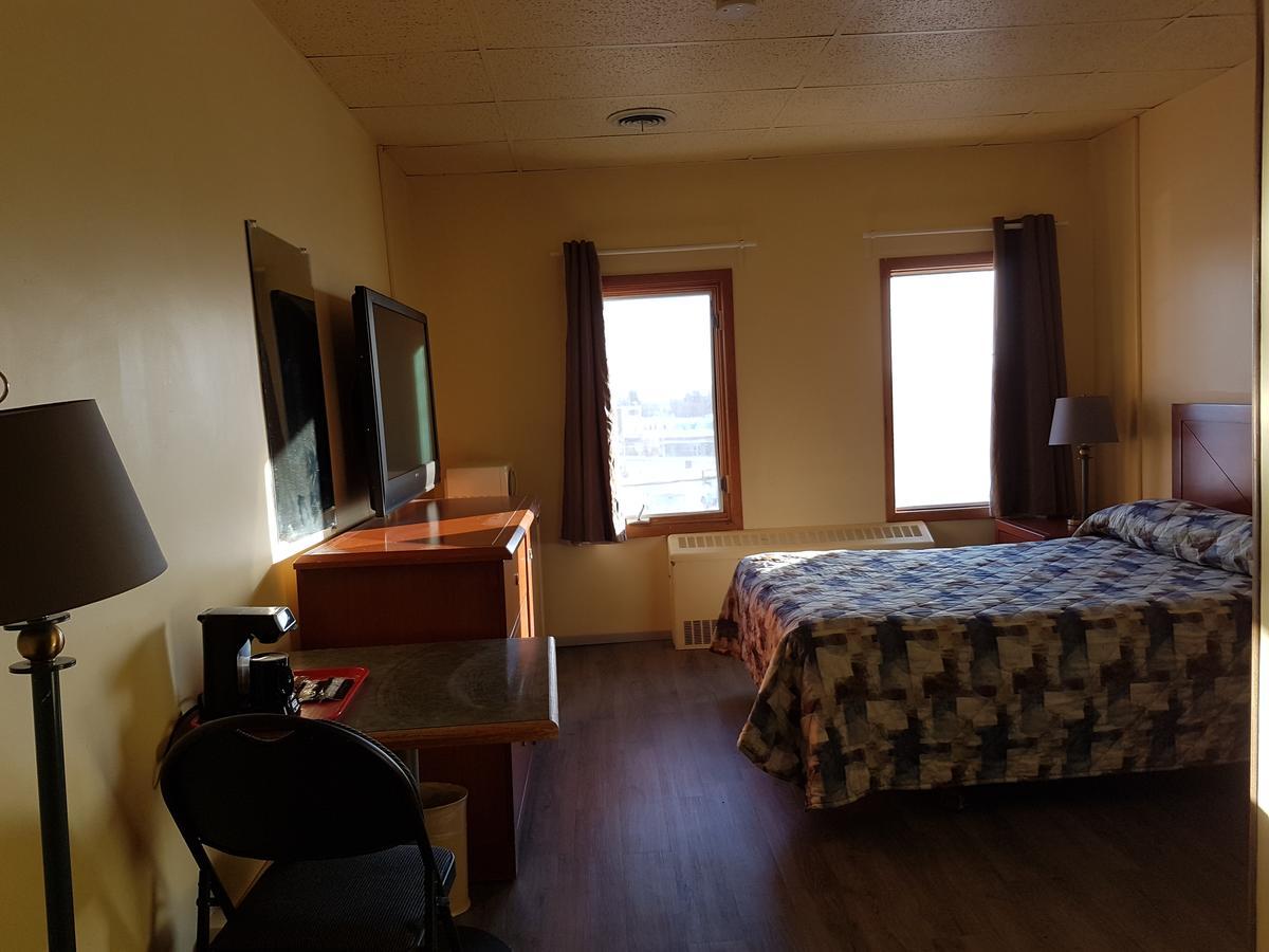 Beaver Hotel Север Батлфорд Экстерьер фото